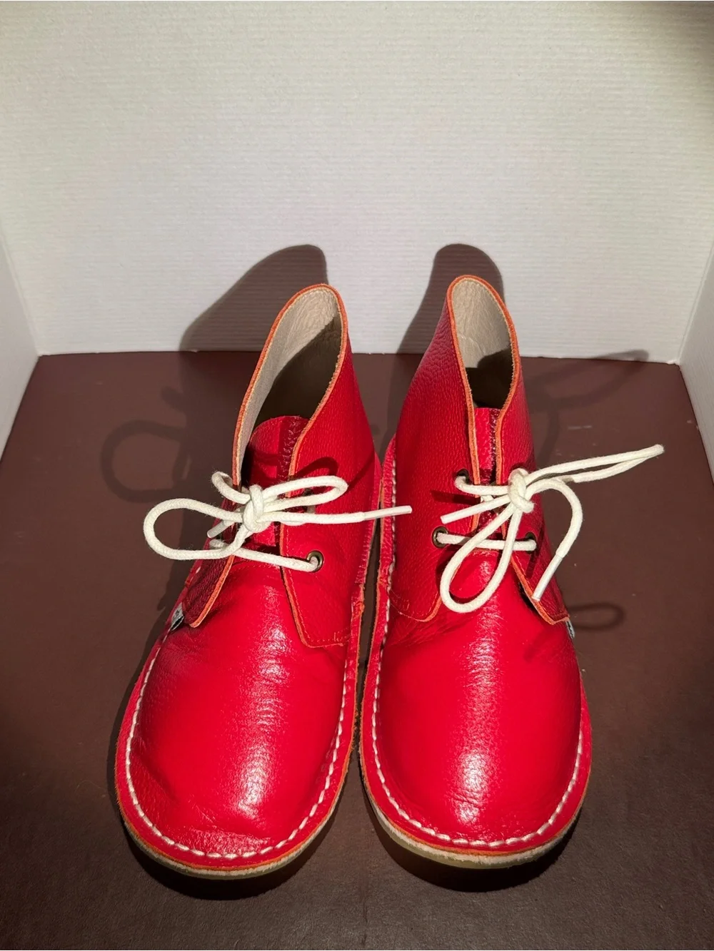Monkey Feet Pebbled.  Red Leather Lace-Up Kids Boots EUC Youth 5-6